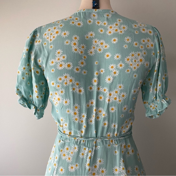 Faithfull The Brand Mira Blue Daisy Floral Wrap Mini Dress Tassels Size 4 Small - Picture 10 of 15